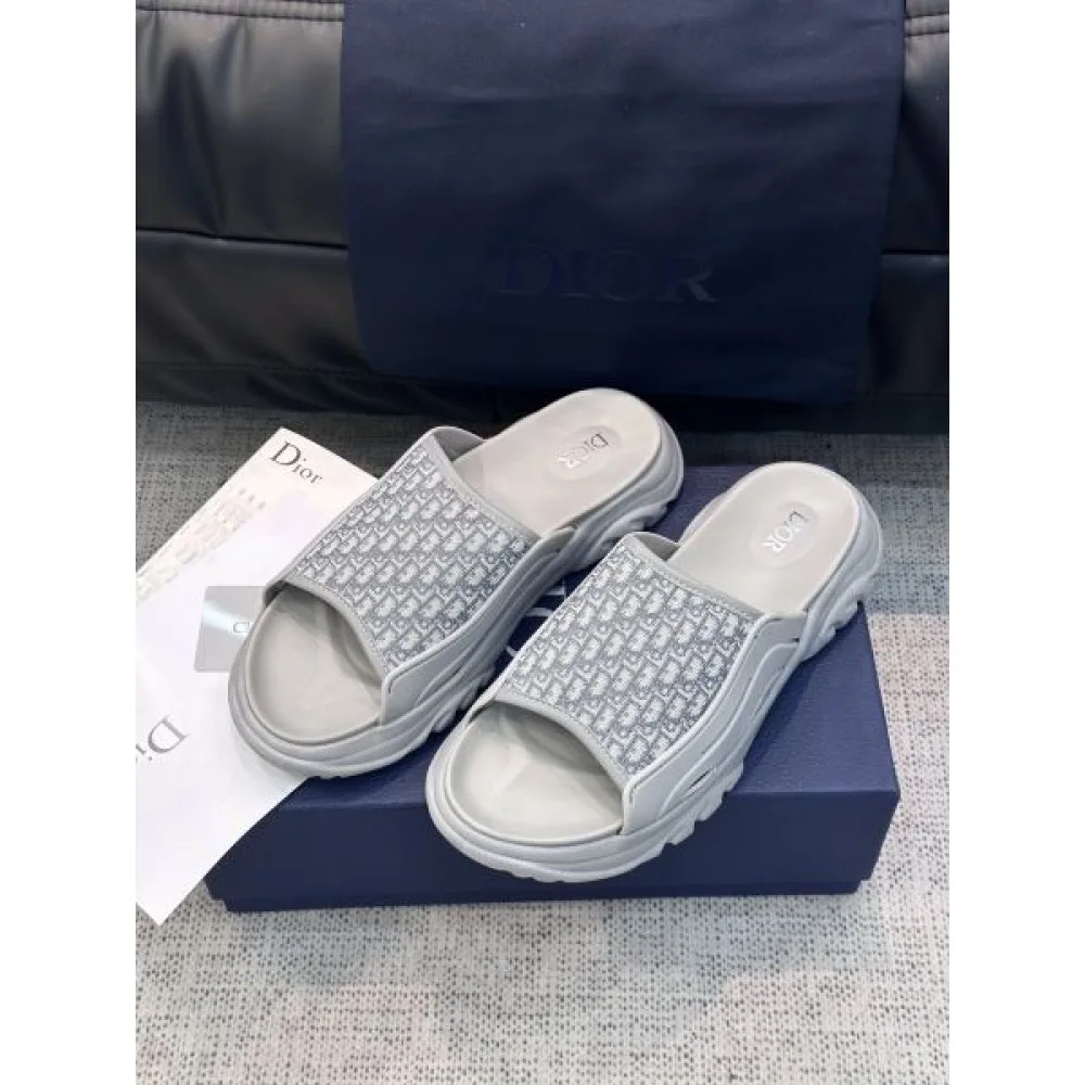 DIOR ディオール 手持ち在庫あり海外セレブ愛用 2026 メンズ用 スリッパ 商品画像 5