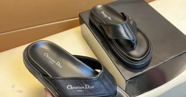 DIOR ディオール 最新先取りおしゃれなロゴ入り 2026 メンズ用 スリッパ 商品画像 10