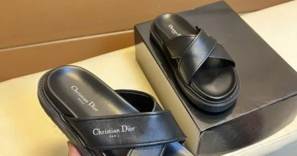 DIOR ディオール 新しい姿を演出できる夏季新作 2026 メンズ用 スリッパ 商品画像 10