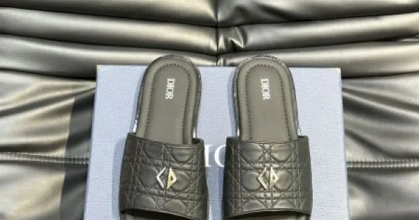 DIOR ディオール 夢中になる夏季新作が続出 2026 メンズ用 サンダル 商品画像 11