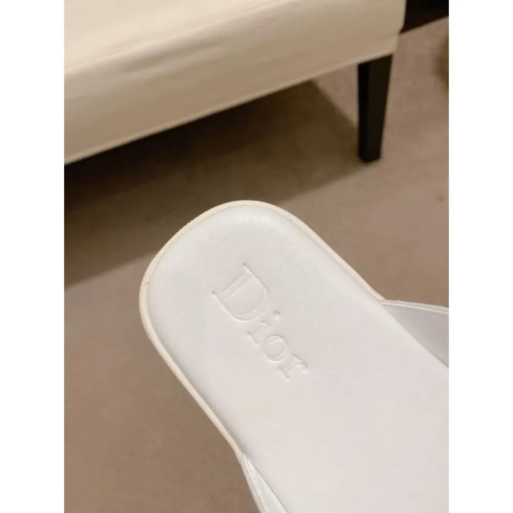 DIOR ディオール 夏のおでかけにもぴったり 2026 メンズ用 サンダル 商品画像 8