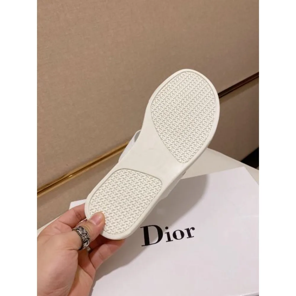 DIOR ディオール 夏のおでかけにもぴったり 2026 メンズ用 サンダル 商品画像 9
