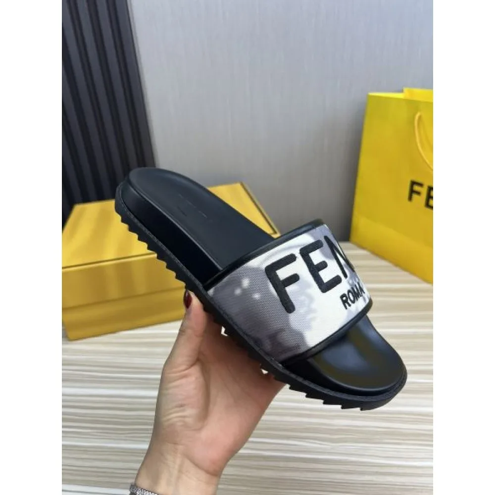 FENDI フェンデイ 人気もまだまだ継続しています 2026 メンズ用 スリッパ 商品画像 7