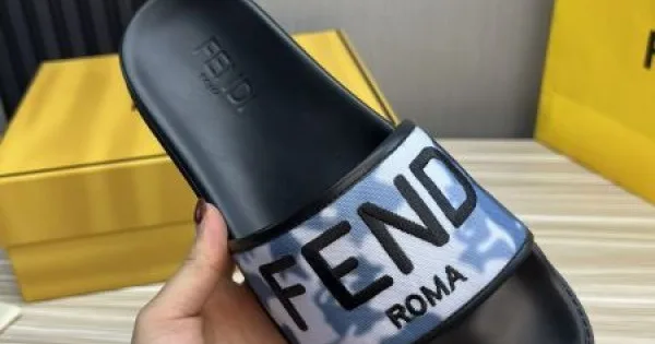 FENDI フェンデイ 人気もまだまだ継続しています 2026 メンズ用 スリッパ 商品画像 11