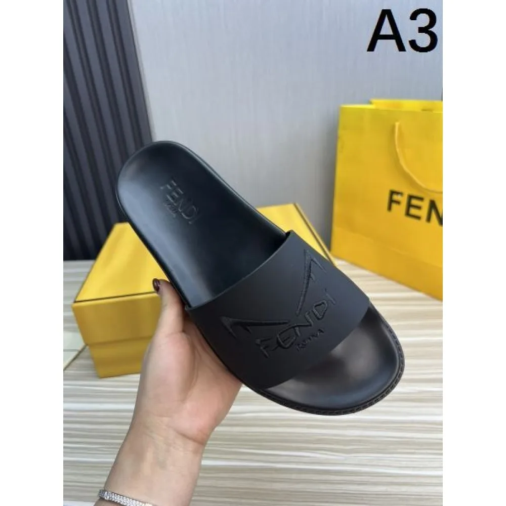 FENDI フェンデイ 若々しい印象や元気よく見える 2026 メンズ用 スリッパ 商品画像 3