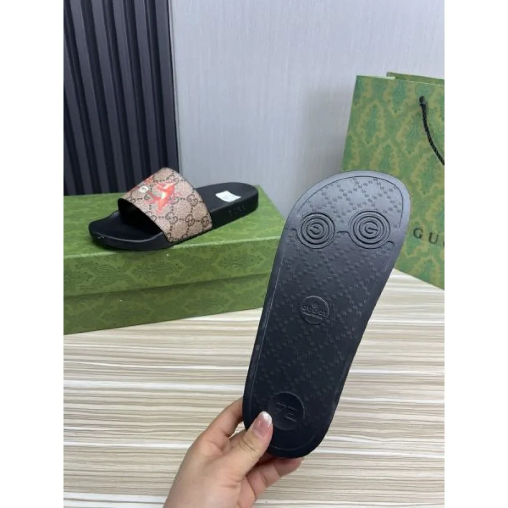 GUCCI グッチ 海外の顧客限定先行セール 2026 メンズ用 スリッパ 商品画像 9