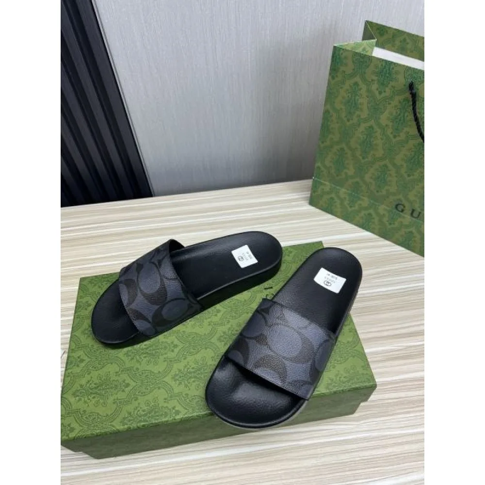 GUCCI グッチ 著名人やセレブも愛用する 2026 メンズ用 スリッパ 商品画像 4