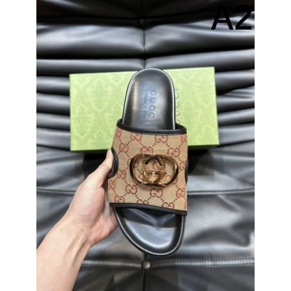 GUCCI グッチ 個性的な春夏のコーディネート 2026 メンズ用 スリッパ 商品画像 2