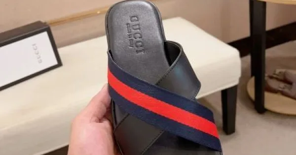 GUCCI グッチ 現地価格お得な春夏新作 2026 メンズ用 サンダル 商品画像 11