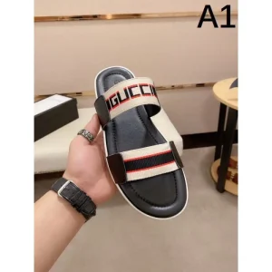 GUCCI グッチ レトロ感のあるデザイン 2026 メンズ用 サンダル 商品画像 1