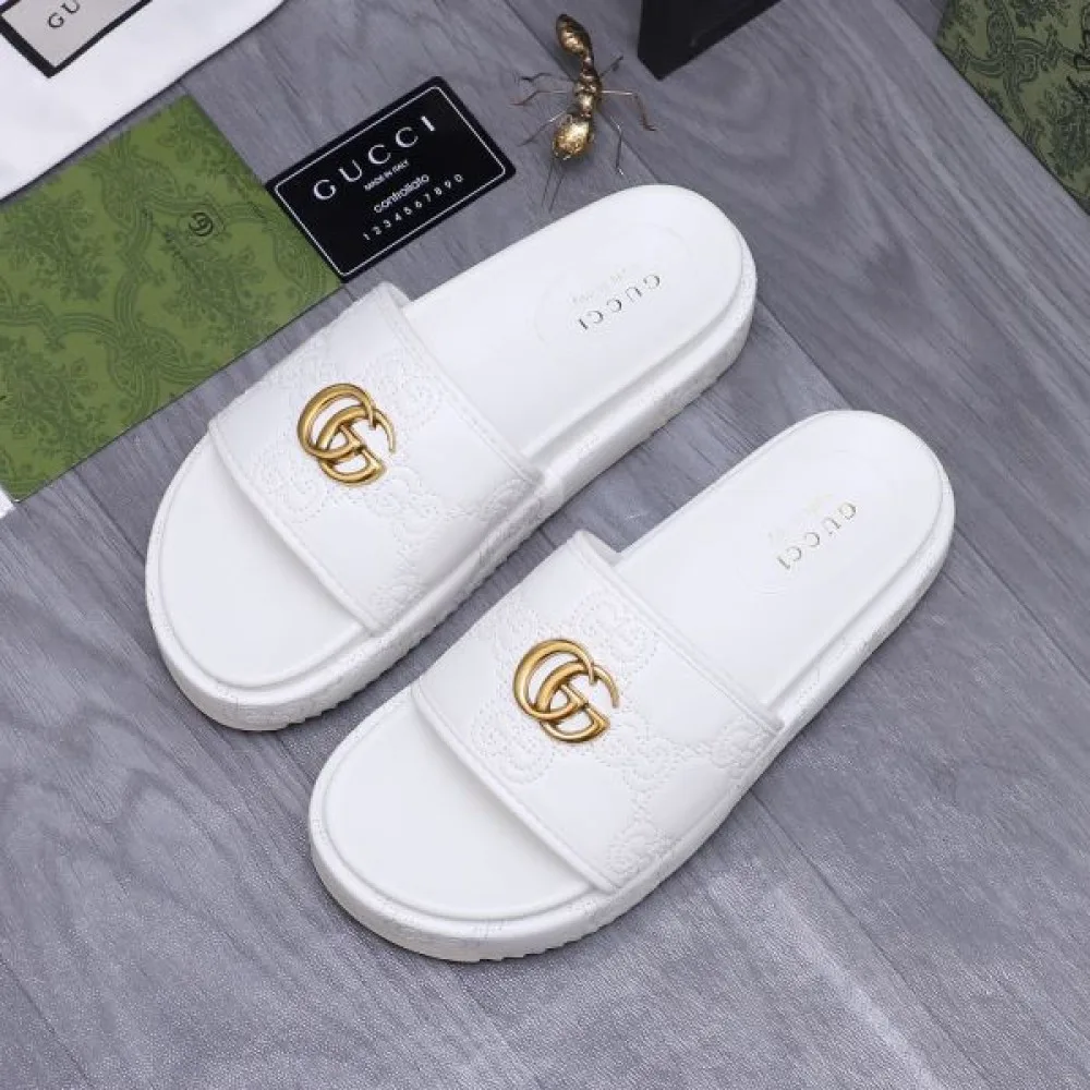 GUCCI グッチ 現地価格お得な春夏新作 2026 メンズ用 サンダル 商品画像 3