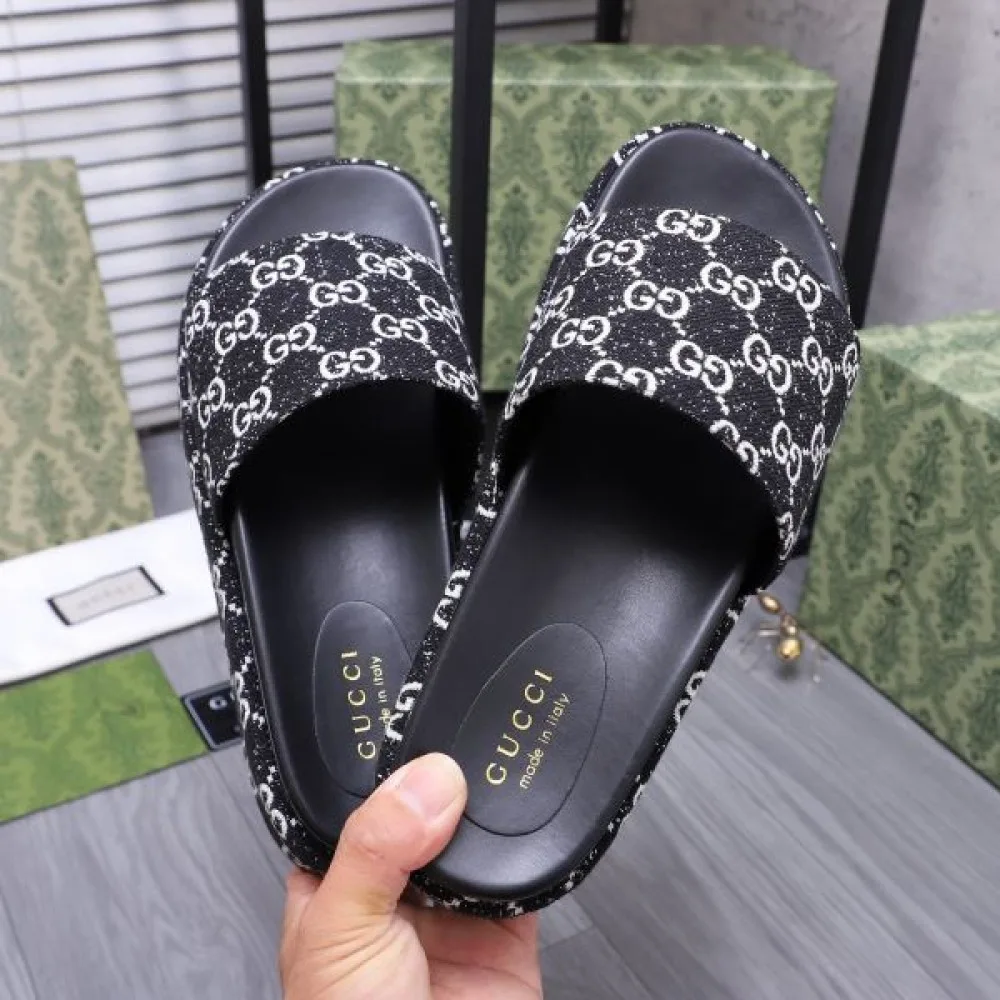 GUCCI グッチ 見逃せない注目夏季精品 2026 メンズ用 サンダル 商品画像 5