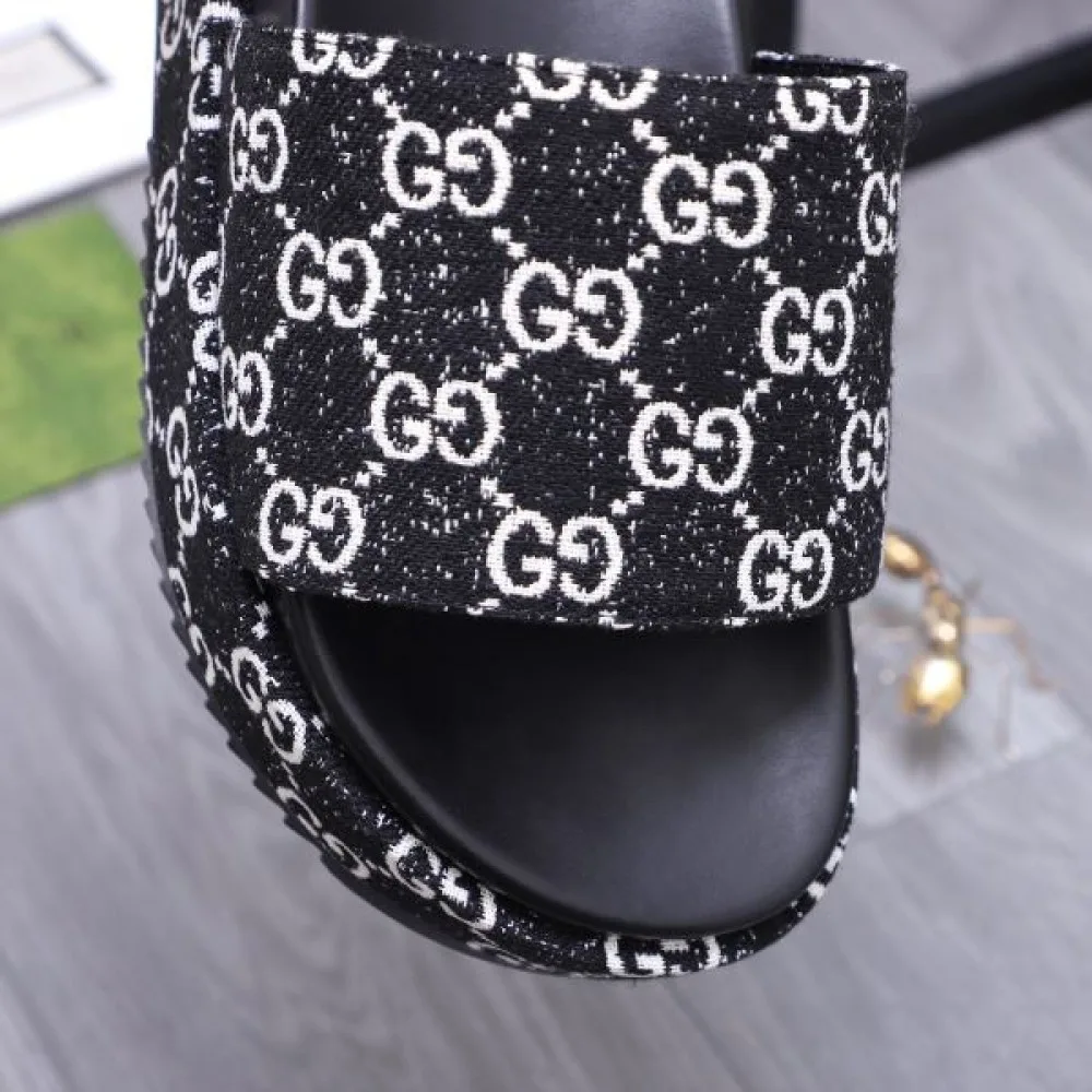 GUCCI グッチ 見逃せない注目夏季精品 2026 メンズ用 サンダル 商品画像 7