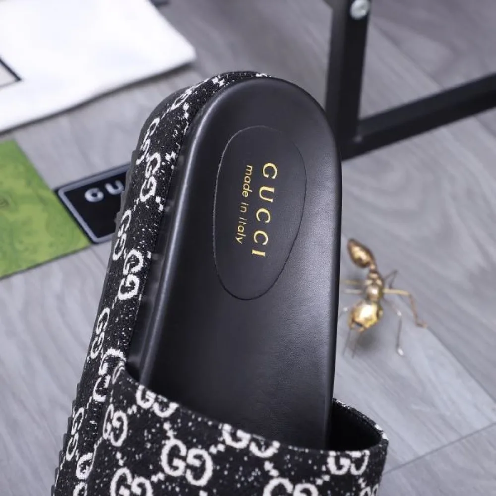 GUCCI グッチ 見逃せない注目夏季精品 2026 メンズ用 サンダル 商品画像 8