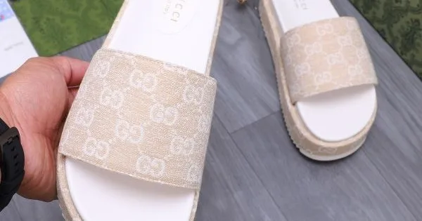 GUCCI グッチ 見逃せない注目夏季精品 2026 メンズ用 サンダル 商品画像 11