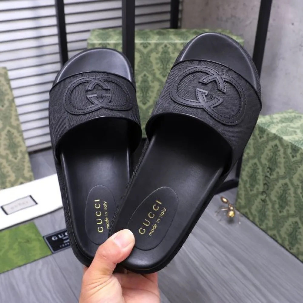 GUCCI グッチ この夏を迎える人気新作 2026 メンズ用 サンダル 商品画像 5