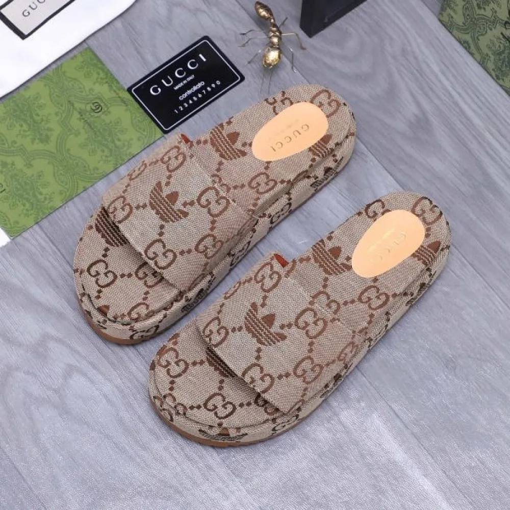 GUCCI グッチ 魅力の詰まったスタイル 2026 メンズ用 サンダル 商品画像 3