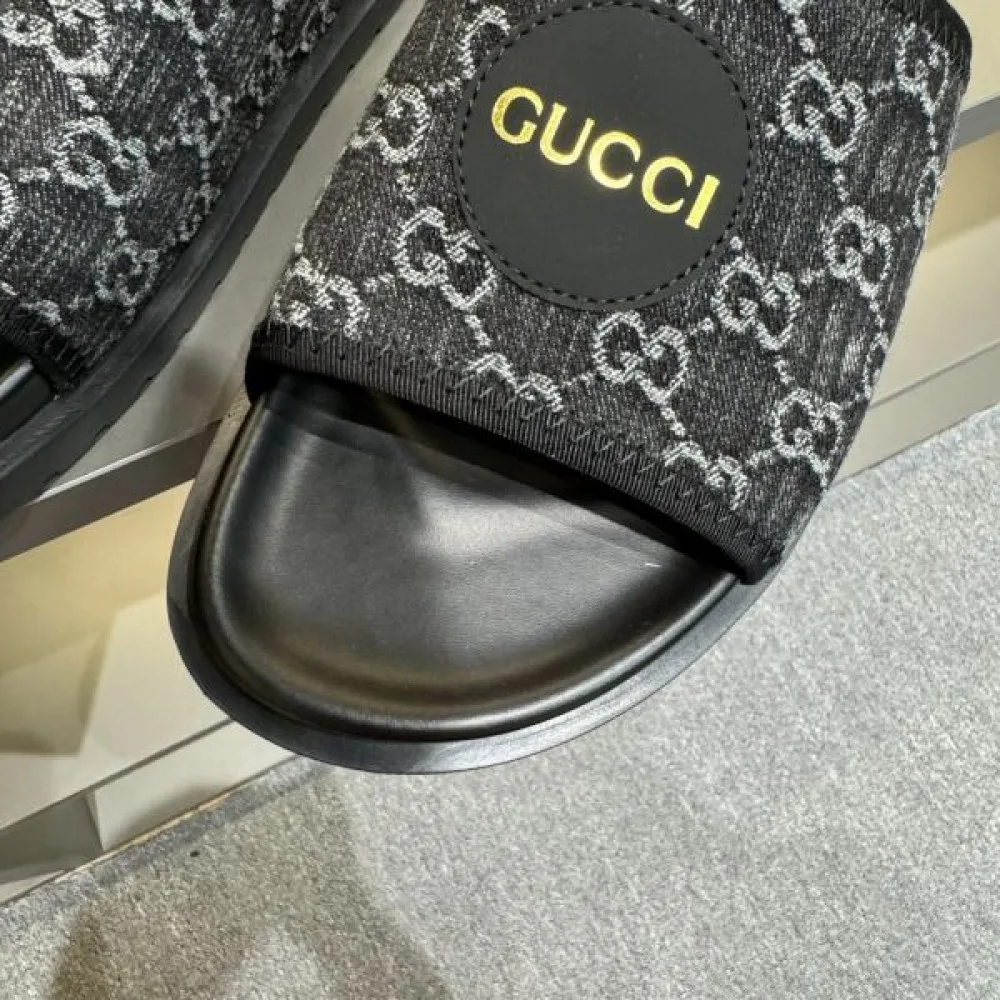 GUCCI グッチ 大人気春夏コレクション 2026 メンズ用 サンダル 商品画像 8