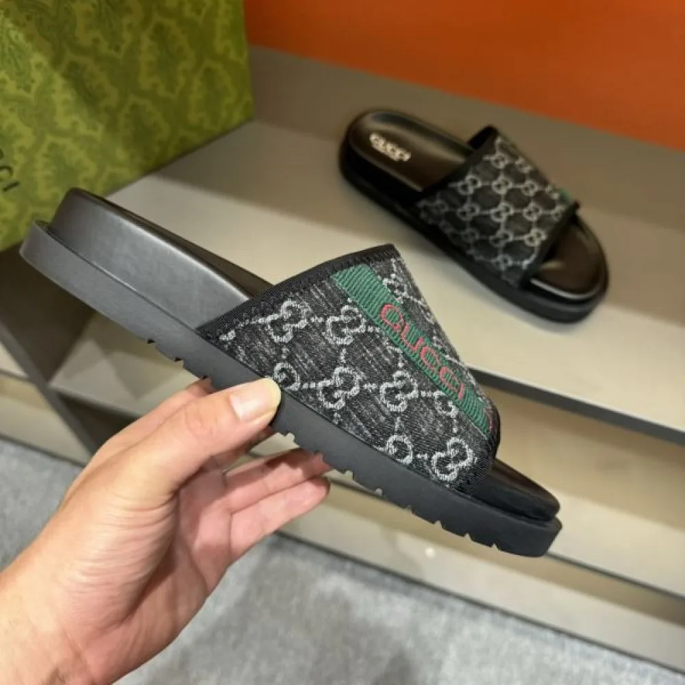 GUCCI グッチ 新作カジュアルコーデに 2026 メンズ用 サンダル 商品画像 7