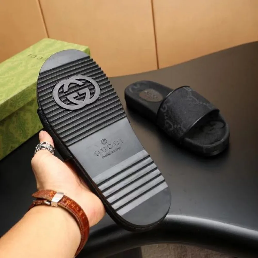 GUCCI グッチ バランスもとりやすい 2026 メンズ用 サンダル 商品画像 9