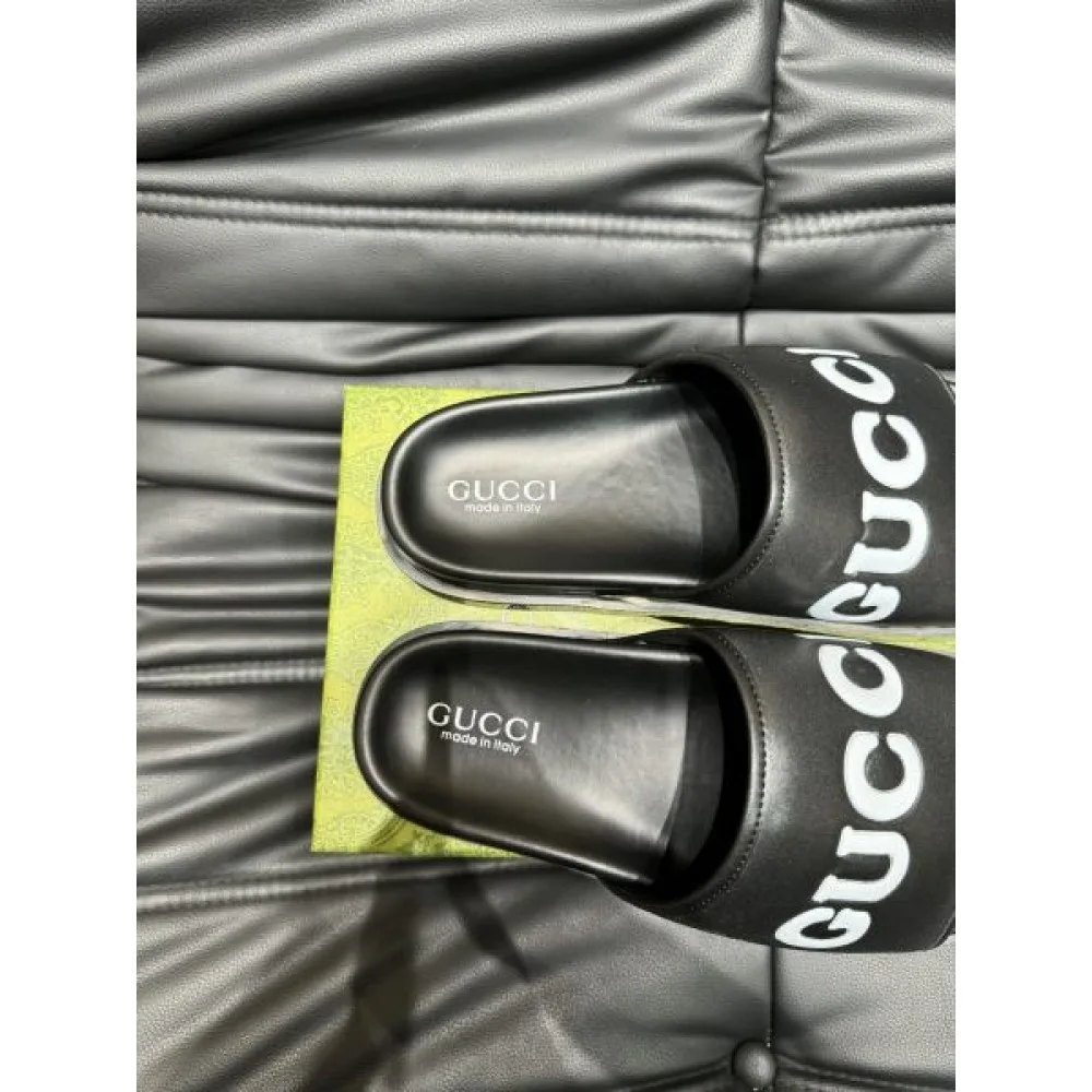 GUCCI グッチ 先着順早い者勝ち限定 2026 メンズ用 サンダル 商品画像 9