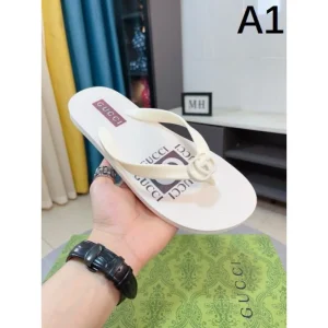 2024FW メンズ用 サンダル GUCCI グッチ 完売次第終了早い者勝ち 商品画像 1