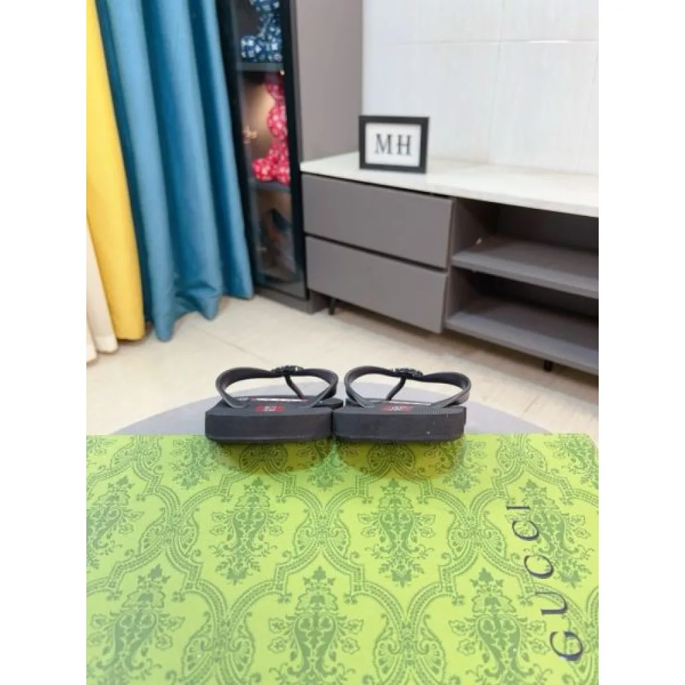 2024FW メンズ用 サンダル GUCCI グッチ 完売次第終了早い者勝ち 商品画像 9
