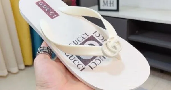2024FW メンズ用 サンダル GUCCI グッチ 完売次第終了早い者勝ち 商品画像 11