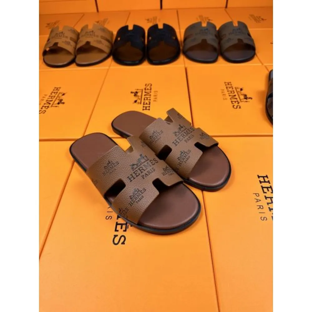 HERMES エルメス 夏新しい物ひとつは欲しい定番 2026 メンズ用 スリッパ 商品画像 8