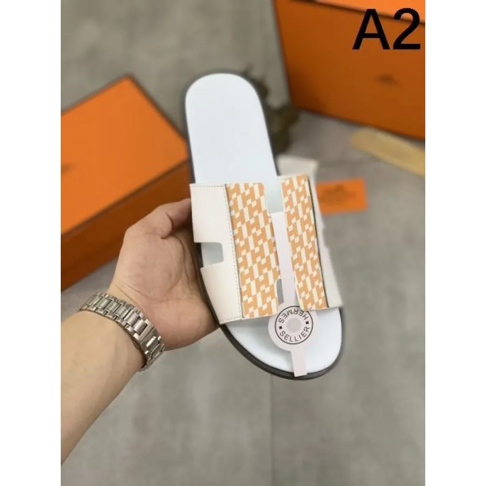 HERMES エルメス 夏が待ちきれないブランド新作 2026 メンズ用 スリッパ 商品画像 2
