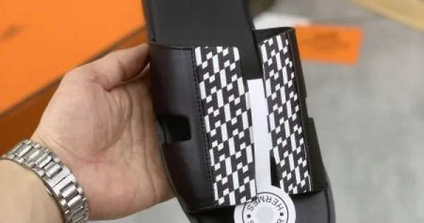 HERMES エルメス 夏が待ちきれないブランド新作 2026 メンズ用 スリッパ 商品画像 12
