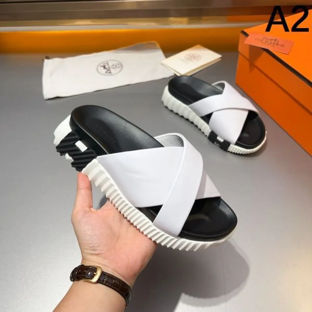 HERMES エルメス 今年の春夏コーデに活躍する 2026 メンズ用 サンダル 商品画像 2