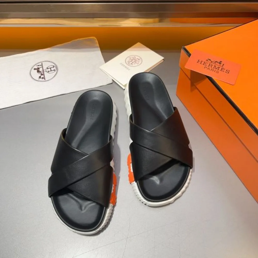 HERMES エルメス 今年の春夏コーデに活躍する 2026 メンズ用 サンダル 商品画像 4