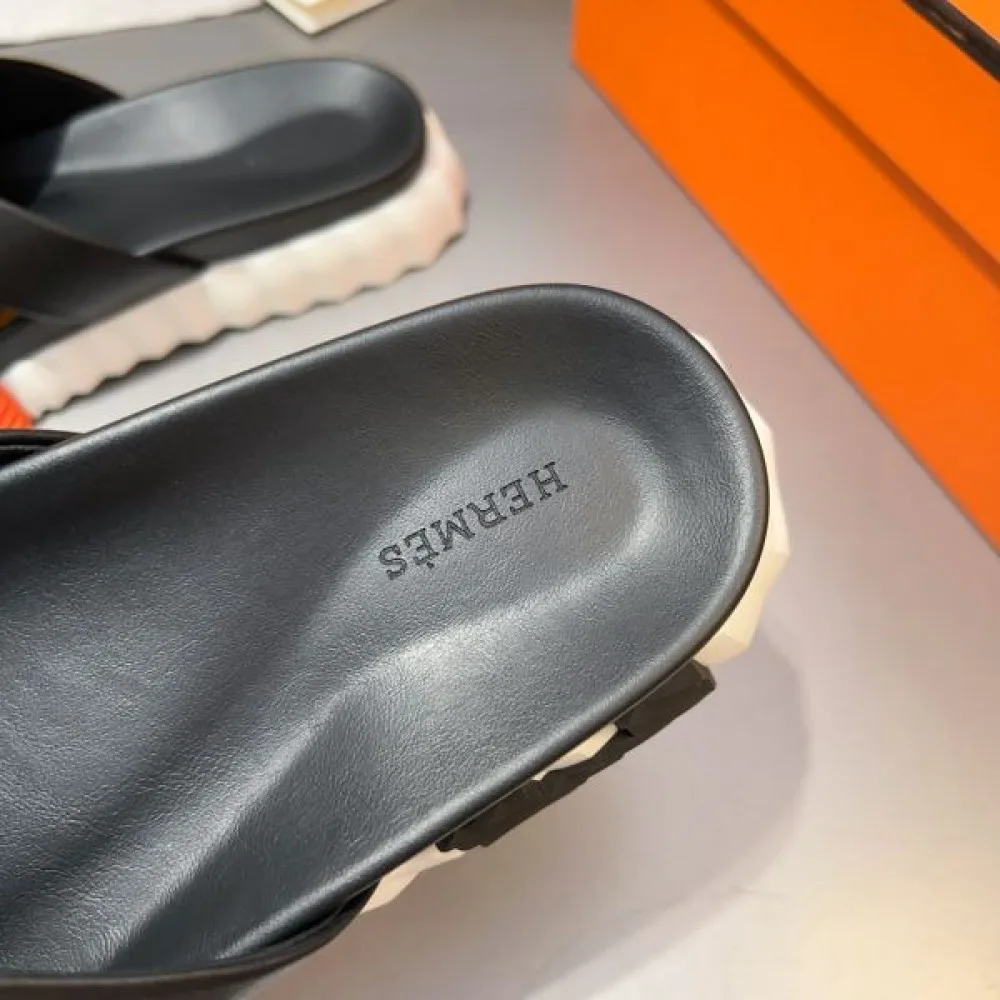 HERMES エルメス 今年の春夏コーデに活躍する 2026 メンズ用 サンダル 商品画像 8