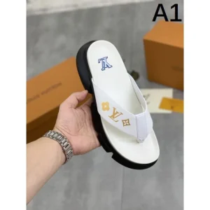 LOUIS VUITTON ルイヴィトン 今季のベスト新作 2026 メンズ用 スリッパ 商品画像 1