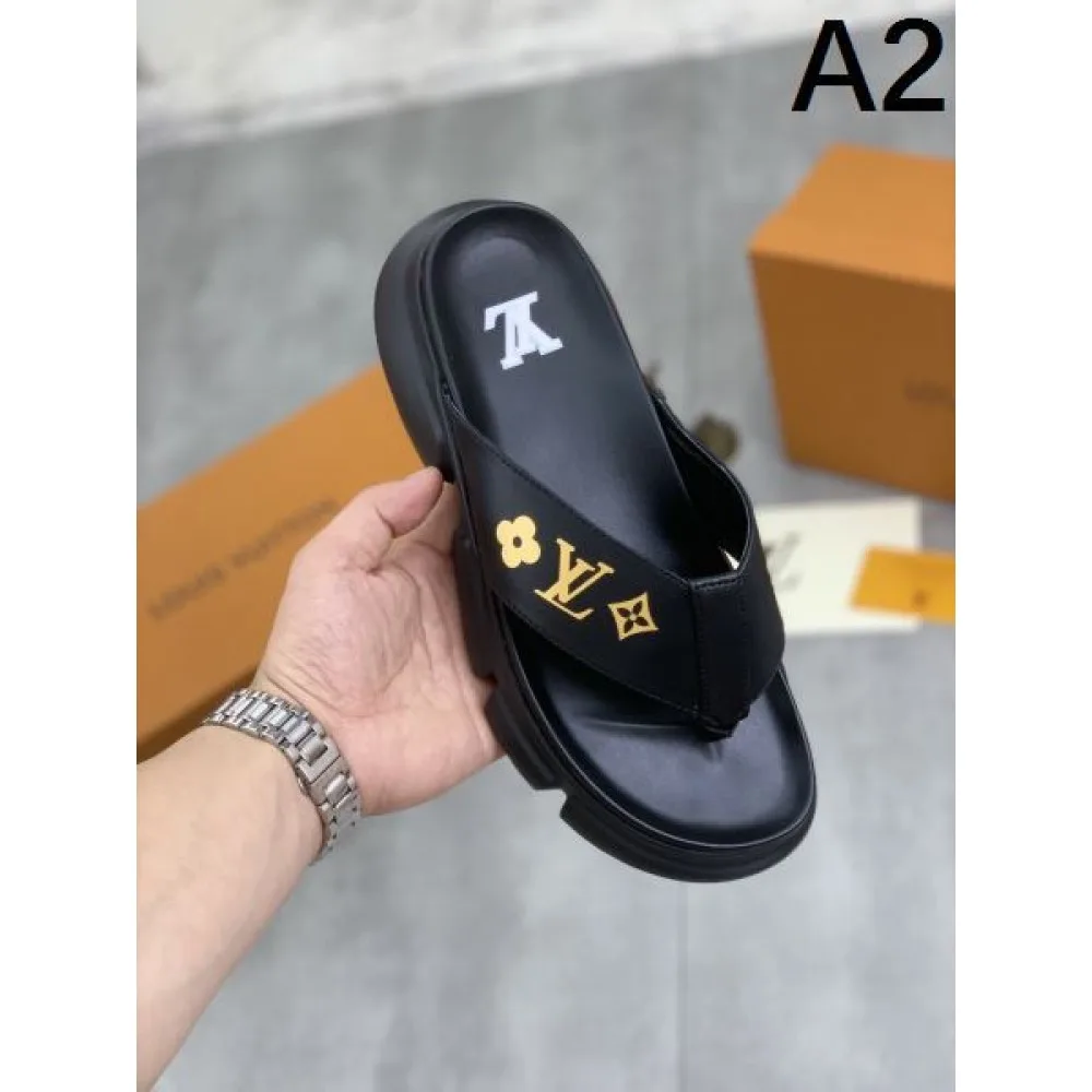 LOUIS VUITTON ルイヴィトン 今季のベスト新作 2026 メンズ用 スリッパ 商品画像 2