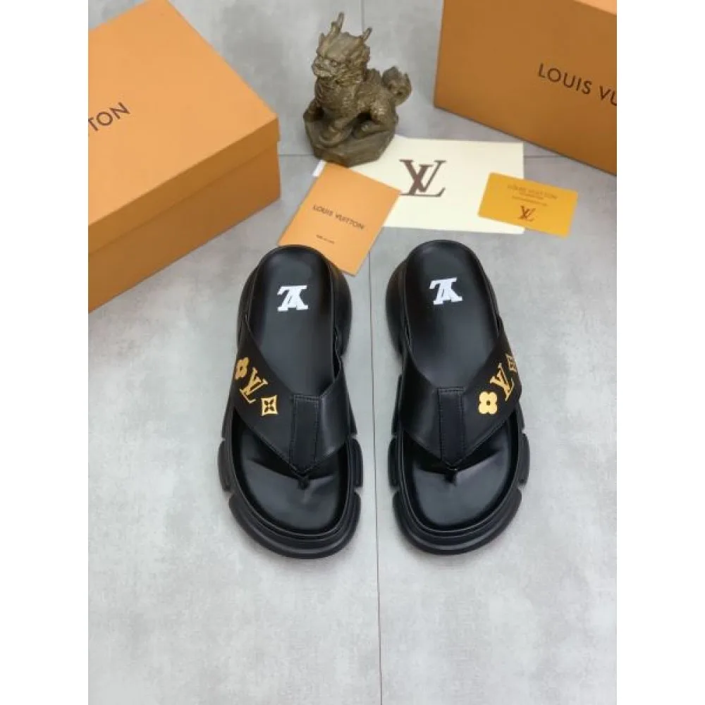 LOUIS VUITTON ルイヴィトン 今季のベスト新作 2026 メンズ用 スリッパ 商品画像 4