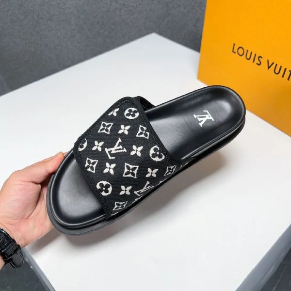 LOUIS VUITTON ルイヴィトン 絶妙な着こなしに 2026 メンズ用 スリッパ 商品画像 5
