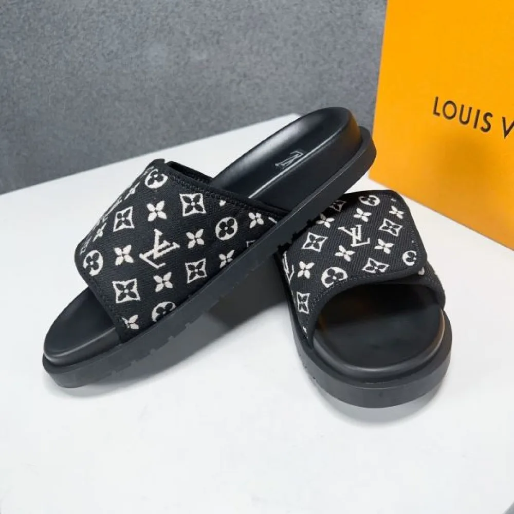 LOUIS VUITTON ルイヴィトン 絶妙な着こなしに 2026 メンズ用 スリッパ 商品画像 6