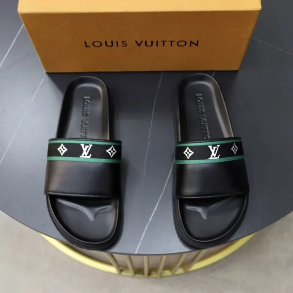 LOUIS VUITTON ルイヴィトン 夏季先取り欲しい 2026 メンズ用 スリッパ 商品画像 9