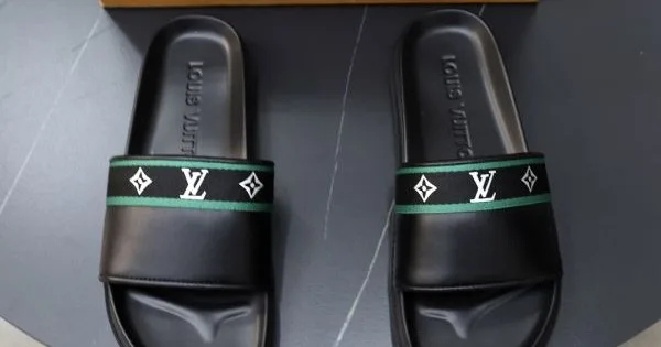 LOUIS VUITTON ルイヴィトン 夏季先取り欲しい 2026 メンズ用 スリッパ 商品画像 10