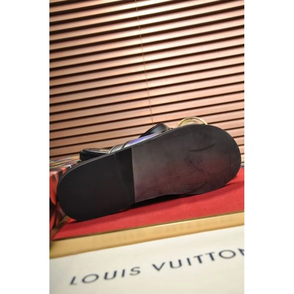 LOUIS VUITTON ルイヴィトン 最新で一目惚れ 2026 メンズ用 サンダル 商品画像 8