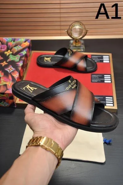 LOUIS VUITTON ルイヴィトン 最新で一目惚れ 2026 メンズ用 サンダル 商品画像 10