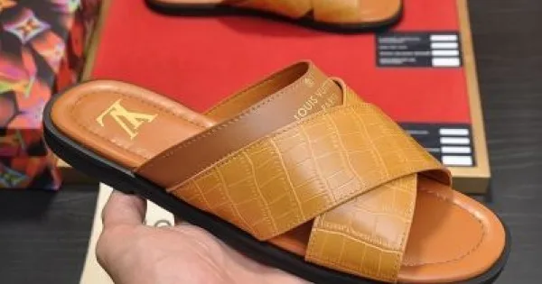 LOUIS VUITTON ルイヴィトン 新価格で登場! 2026 メンズ用 サンダル 商品画像 11
