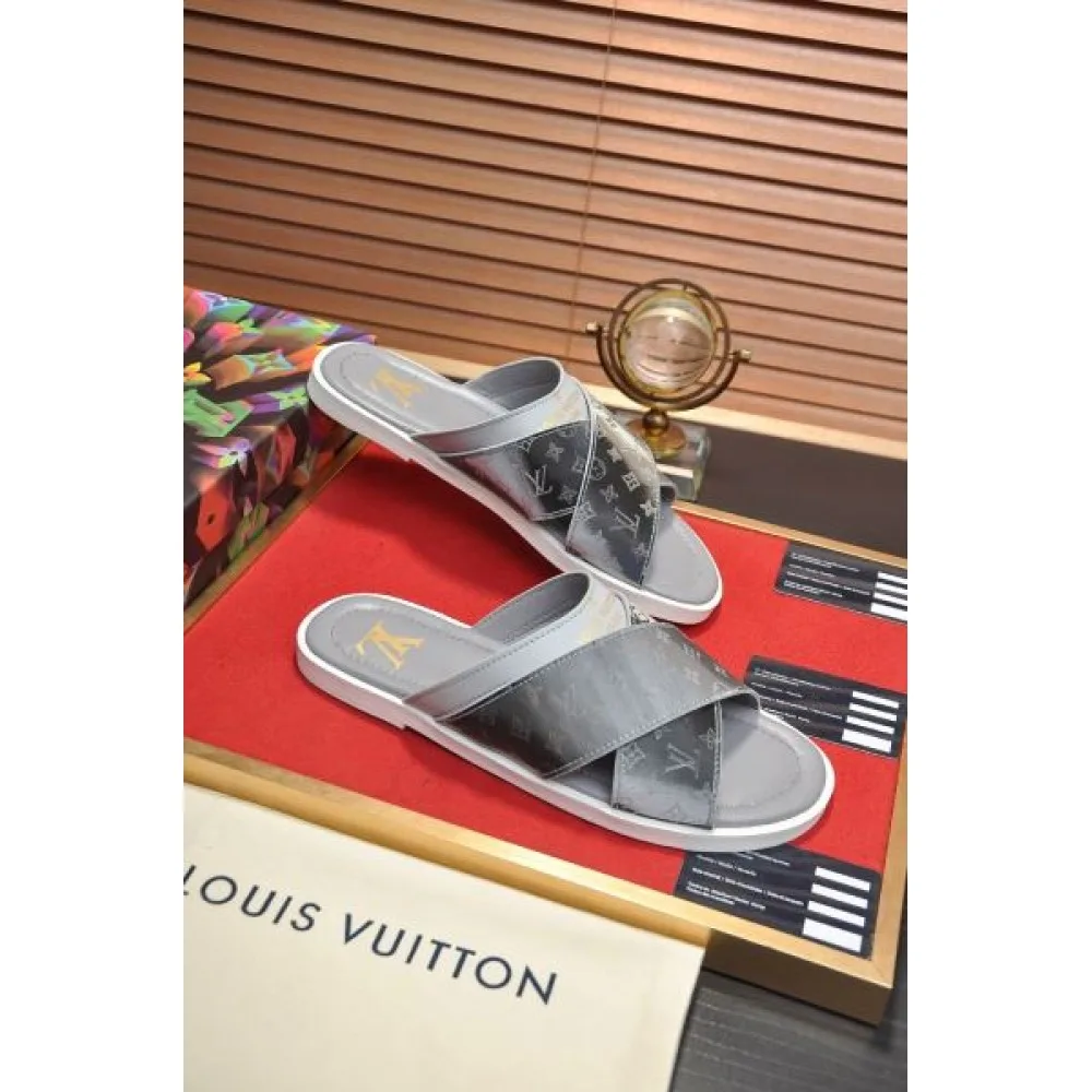 LOUIS VUITTON ルイヴィトン 春夏期間大活躍 2026 メンズ用 サンダル 商品画像 7
