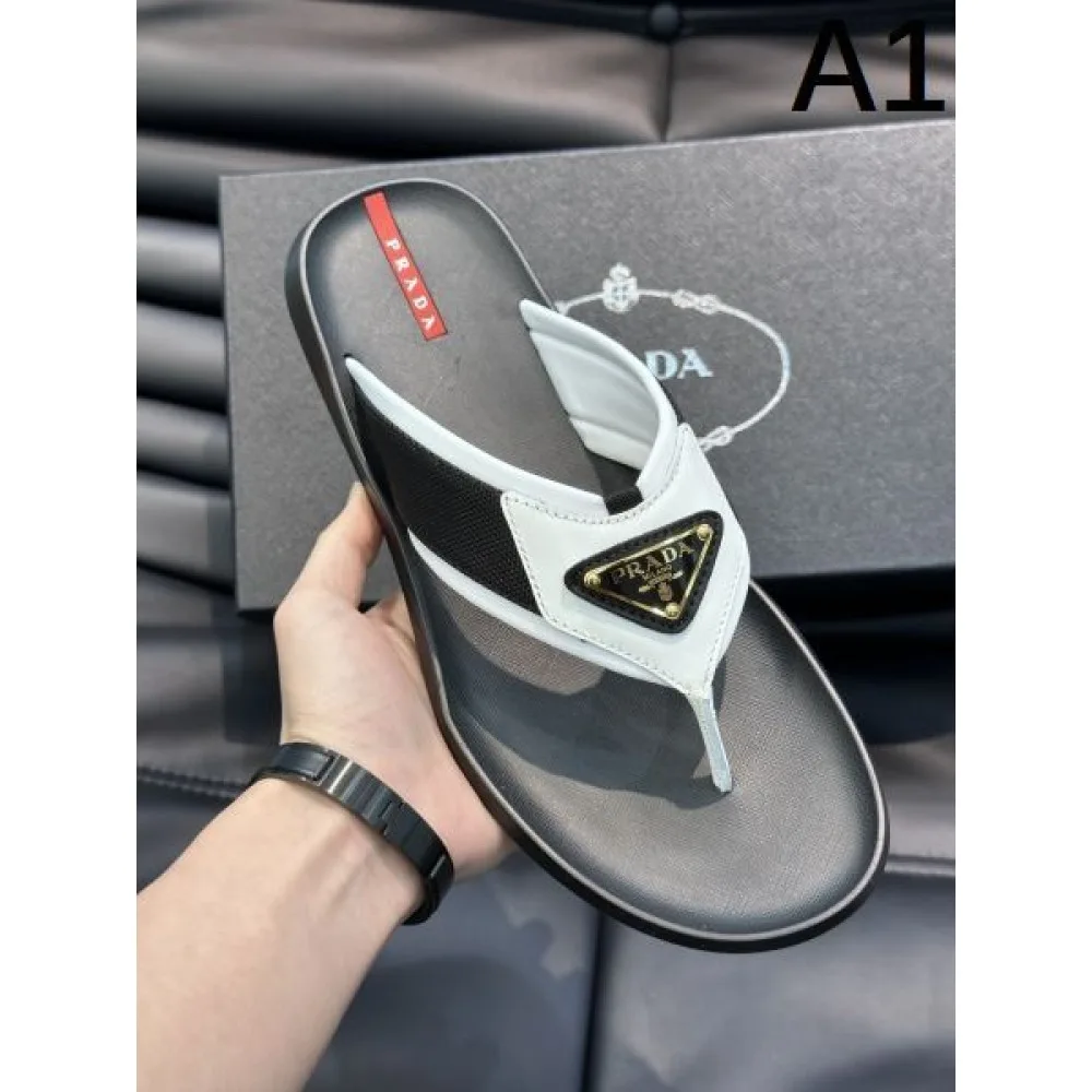 PRADA プラダ セレブが今シーズン手に入れ 2026 メンズ用 スリッパ 商品画像 1