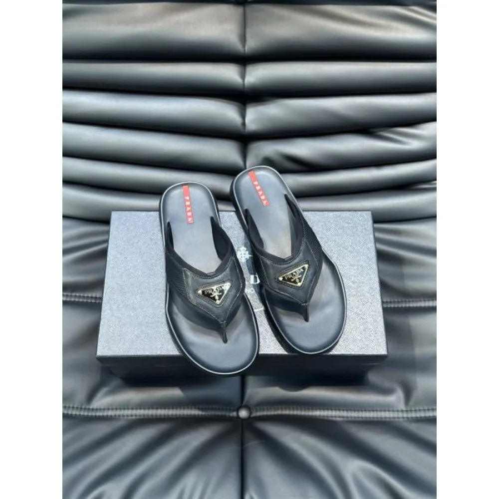 PRADA プラダ セレブが今シーズン手に入れ 2026 メンズ用 スリッパ 商品画像 4