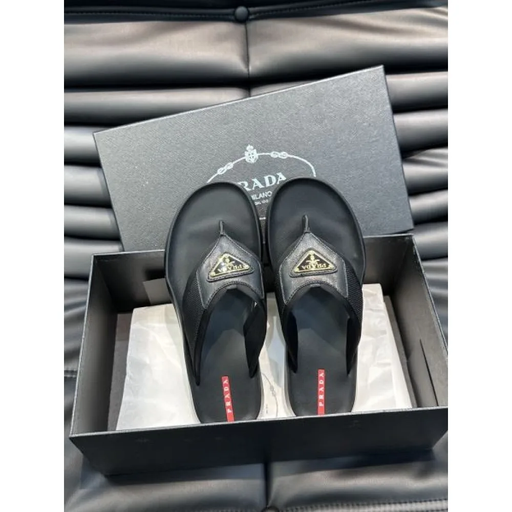 PRADA プラダ セレブが今シーズン手に入れ 2026 メンズ用 スリッパ 商品画像 6