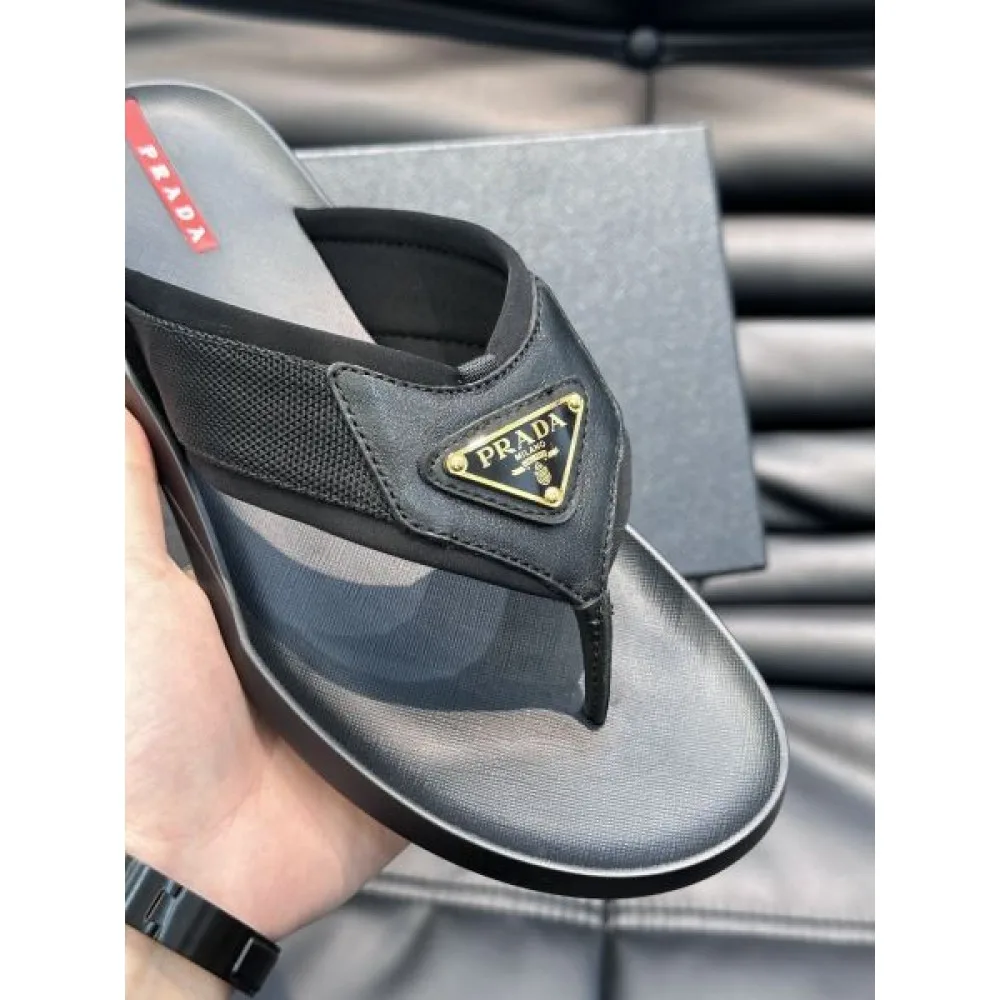 PRADA プラダ セレブが今シーズン手に入れ 2026 メンズ用 スリッパ 商品画像 7
