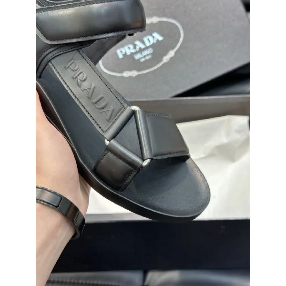 PRADA プラダ 色気のあるスタイルに仕上げ 2026 メンズ用 スリッパ 商品画像 8